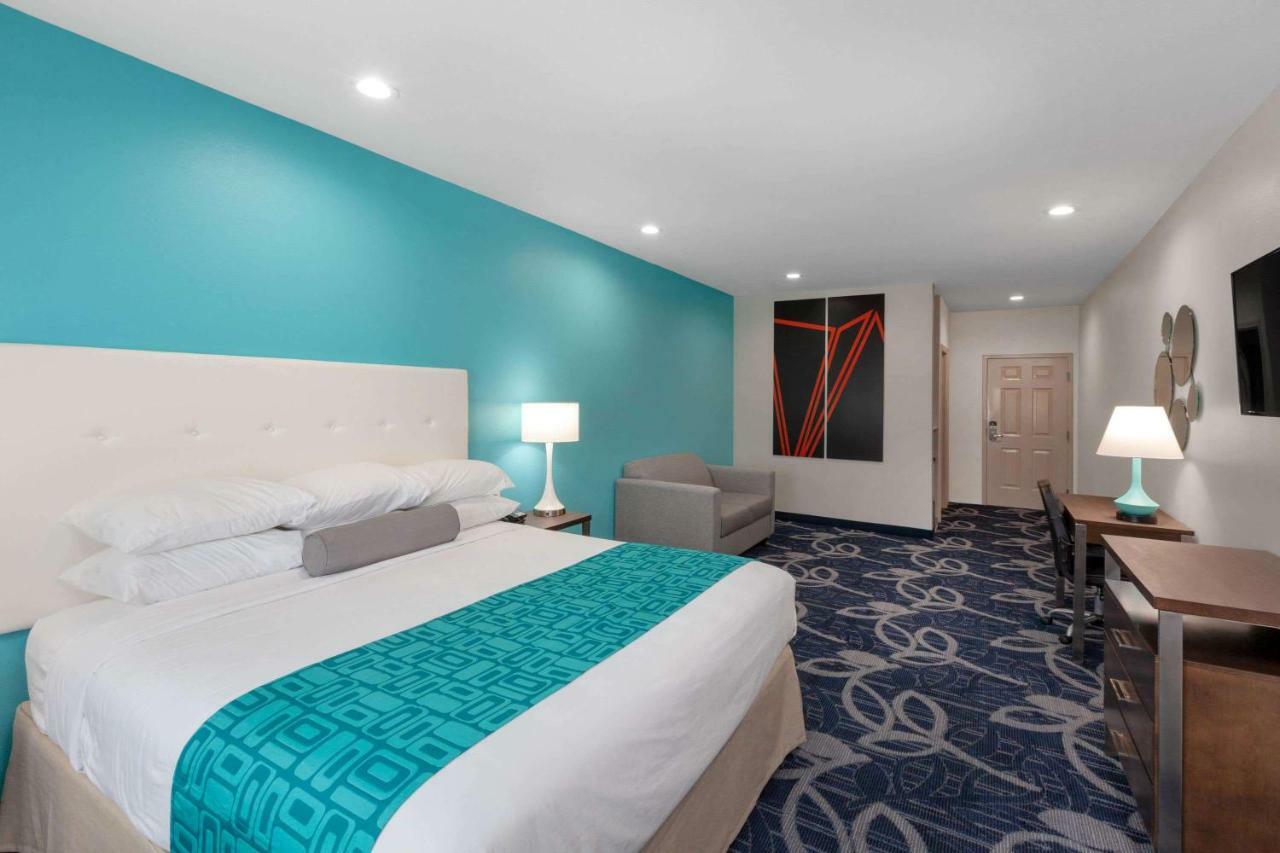 Americas Best Value Inn Houston Willowbrook Exterior foto
