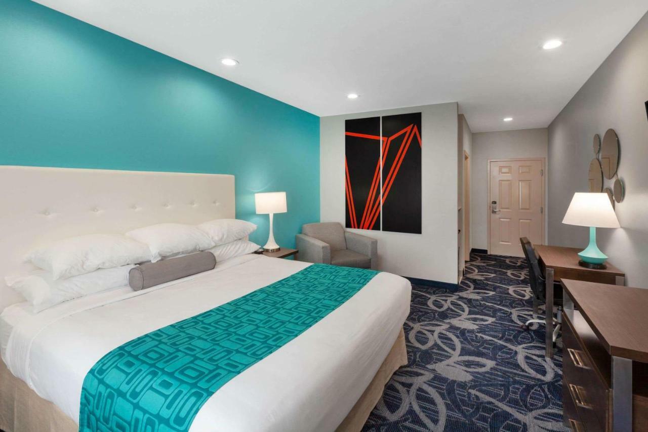 Americas Best Value Inn Houston Willowbrook Exterior foto